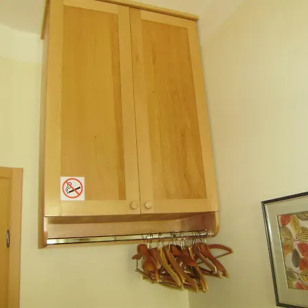 Anthea Vendégház 3*