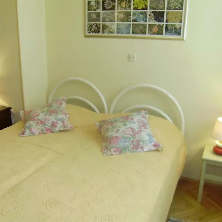 Anthea Guest house *